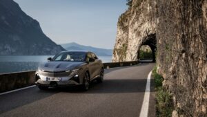 PRUEBA DE CONDUCCIÓN DEL ALPINE A390 GTS: LA ENCARNACIÓN DEL FASTBACK DEPORTIVO DE ALPINE - Newsroom Alpine