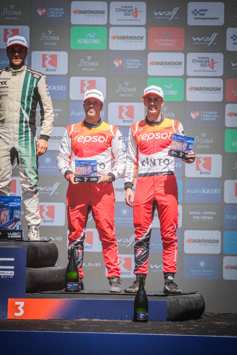 Alejandro Cachón se instala en la pelea por el WRC2 tras otro podio de resistencia en Grecia