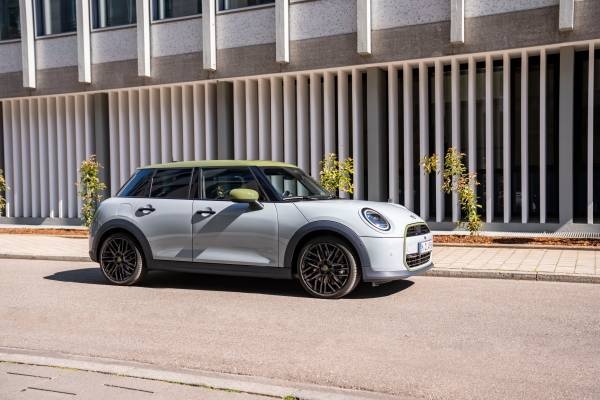 Una colaboración británica reinterpretada: el MINI Paul Smith Edition.