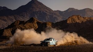 GAZOO Racing desafía al Rally Dakar 2027 llevando el hidrógeno con el DKR GR FC Hilux
