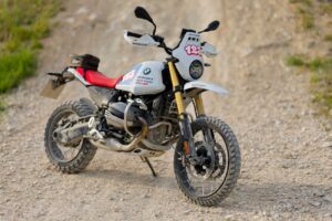BMW Motorrad presenta la moto de competición del GS Trophy: la BMW R 12 G/S.