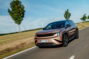 936 km sin recargar el Škoda Peaq establece un récord de autonomía entre los SUV eléctricos de siete plazas
