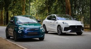Stellantis y Wayve presentarán la conducción manos libres basada en inteligencia artificial en Wave by Vento 2026